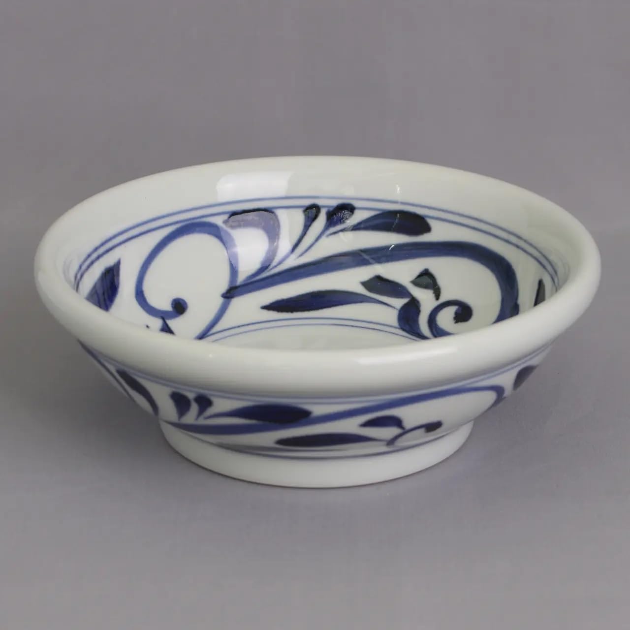 Amazon.co.jp: 砥部焼 千山窯 砥部唐草 (玉鉢（大）) : ホーム